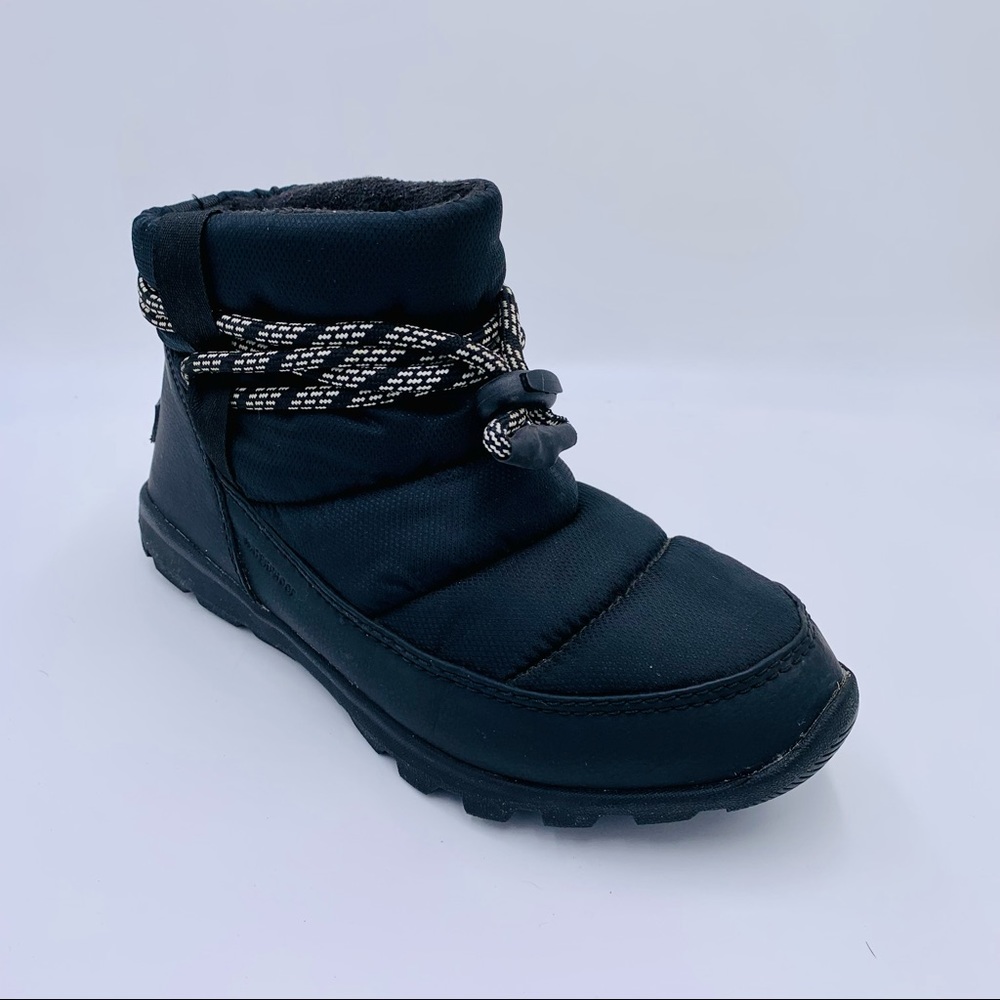 Sorel boots Whitney short snow boots black waterproof winter boots women size 6